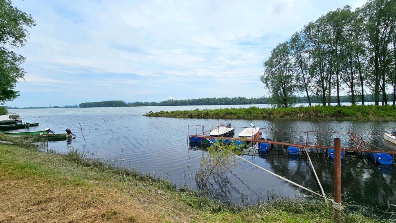 River View - Danube Celarevo Екстериор снимка