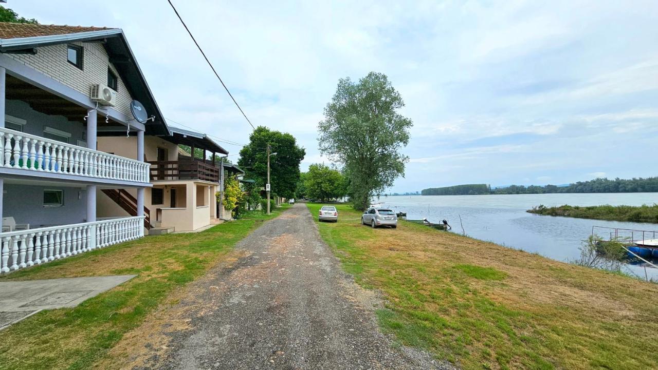 River View - Danube Celarevo Екстериор снимка
