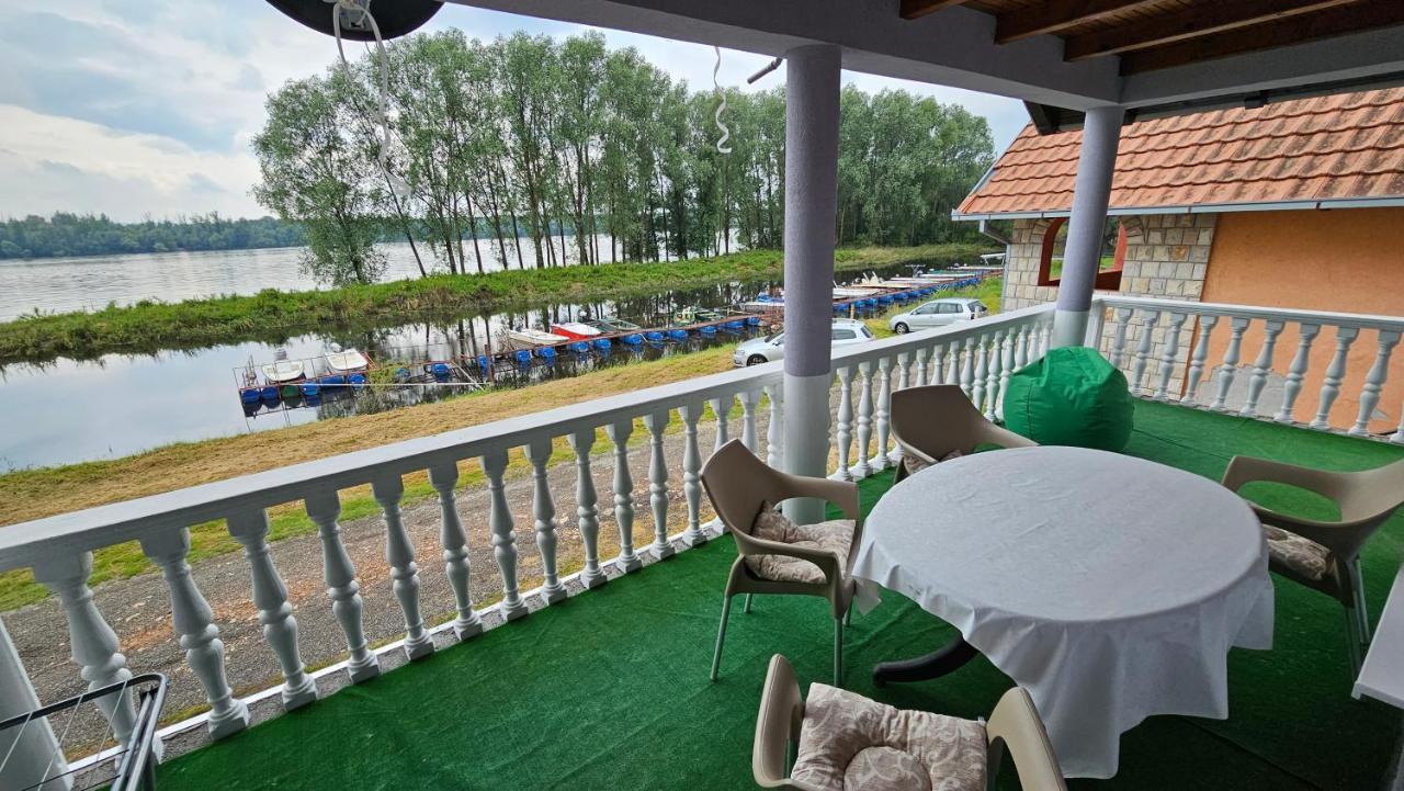 River View - Danube Celarevo Екстериор снимка